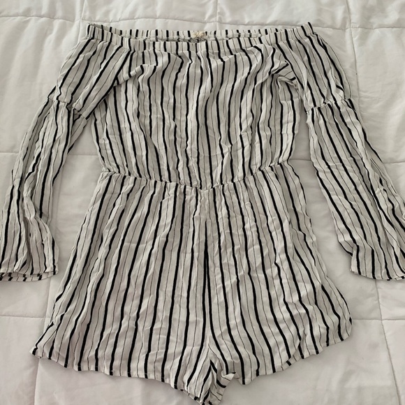 Romper - Picture 1 of 2